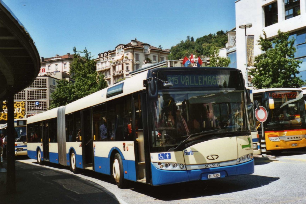 (119'235) - FART Locarno - Nr. 6/TI 54'806 - Solaris am 20. Juli 2009 beim Bahnhof Locarno