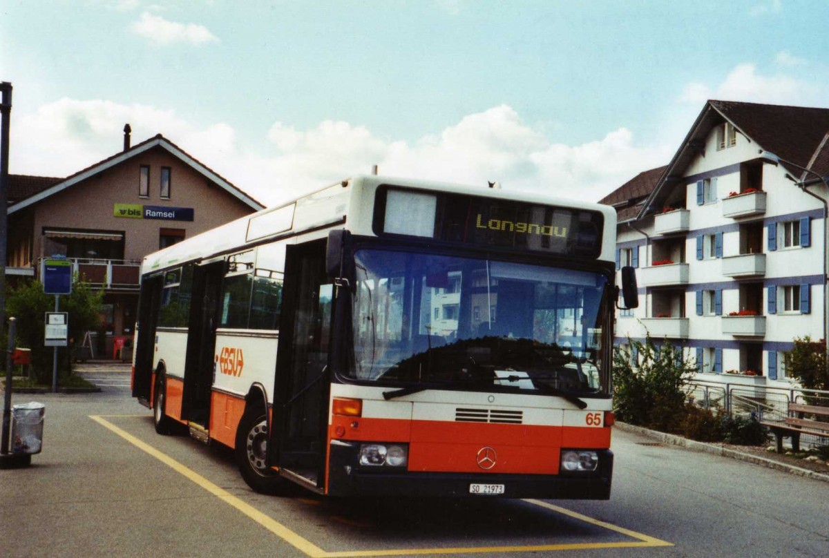 (121'225) - BSU Solothurn - Nr. 65/SO 21'973 - Mercedes (ex Nr. 59) am 14. September 2009 beim Bahnhof Ramsei (Einsatz Busland)