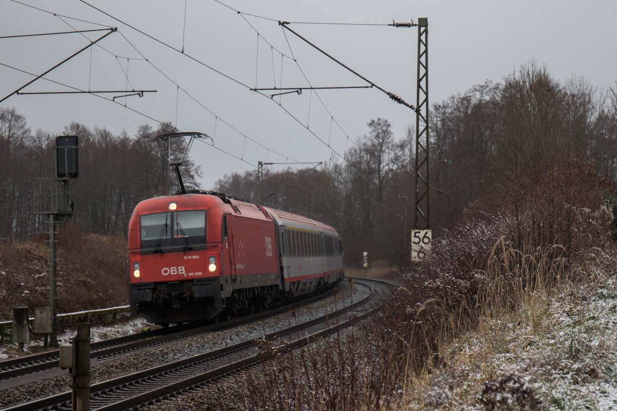 1216 008 am 28. November 2015 bei Vogl.