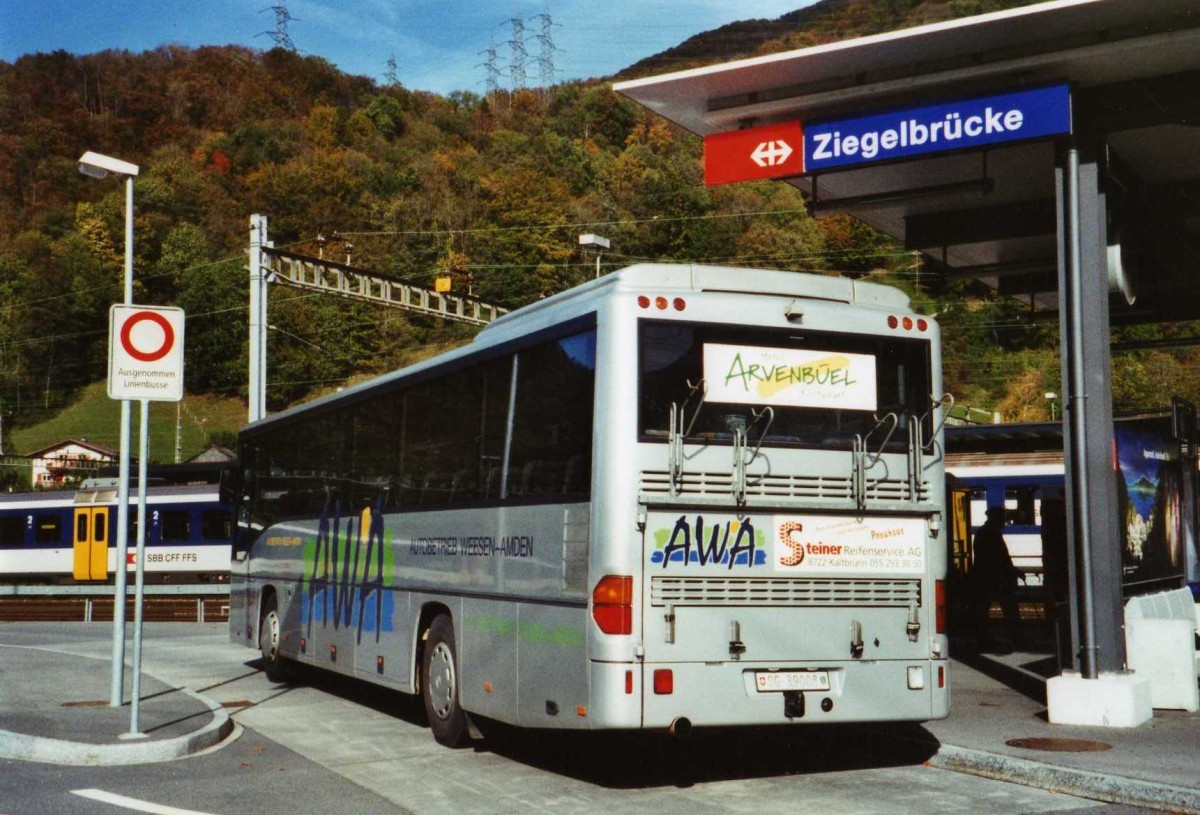 (121'729) - AWA Amden - Nr. 8/SG 39'008 - Mercedes am 24. Oktober 2009 beim Bahnhof Ziegelbrcke