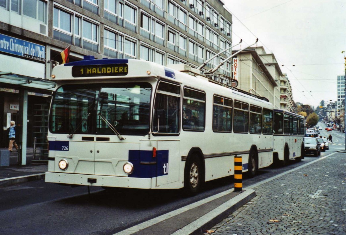 (122'214) - TL Lausanne - Nr. 726 - FBW/Hess Trolleybus am 19. November 2009 beim Bahnhof Lausanne