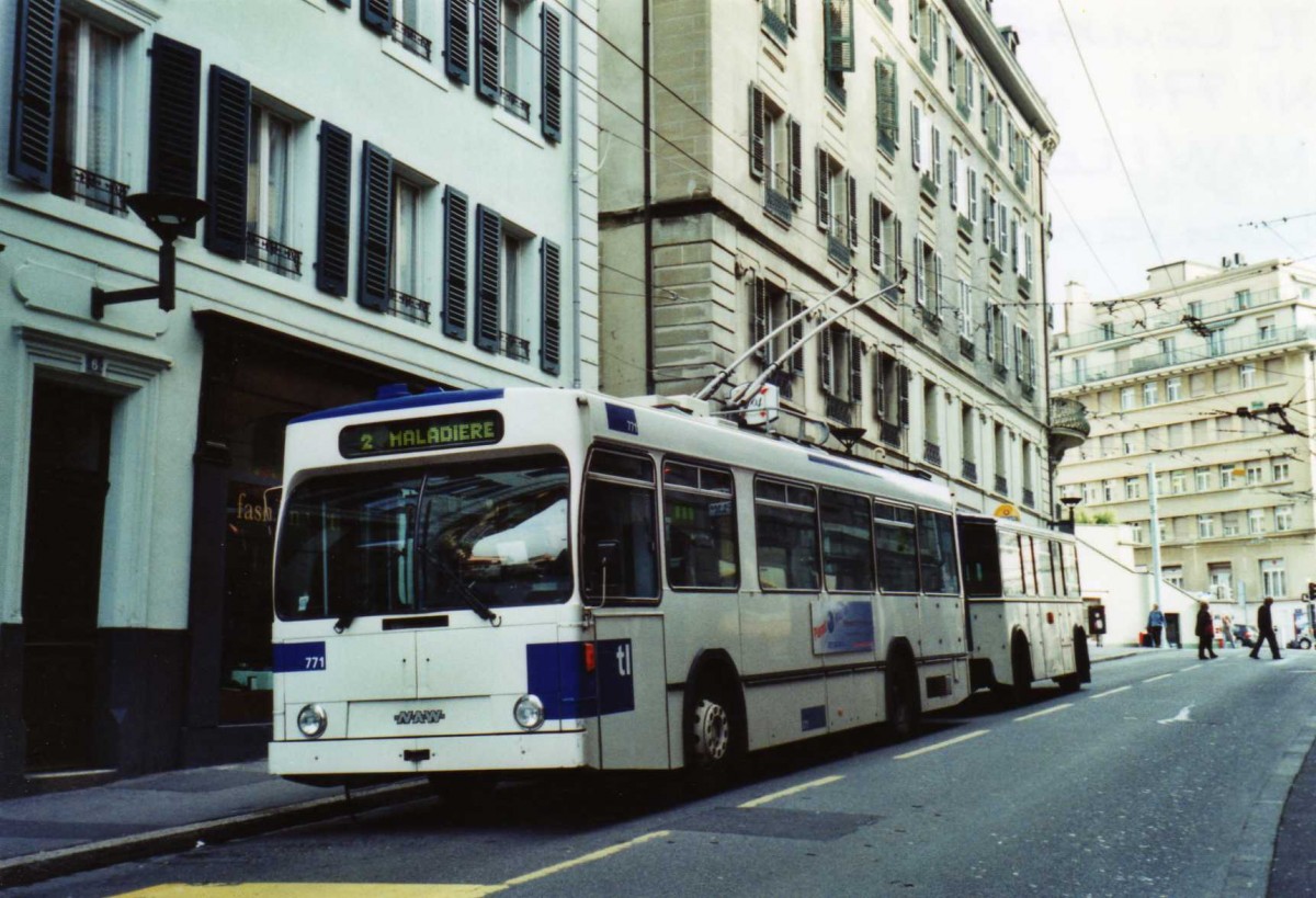 (122'318) - TL Lausanne - Nr. 771 - NAW/Lauber Trolleybus am 19. November 2009 in Lausanne, Rue Neuve