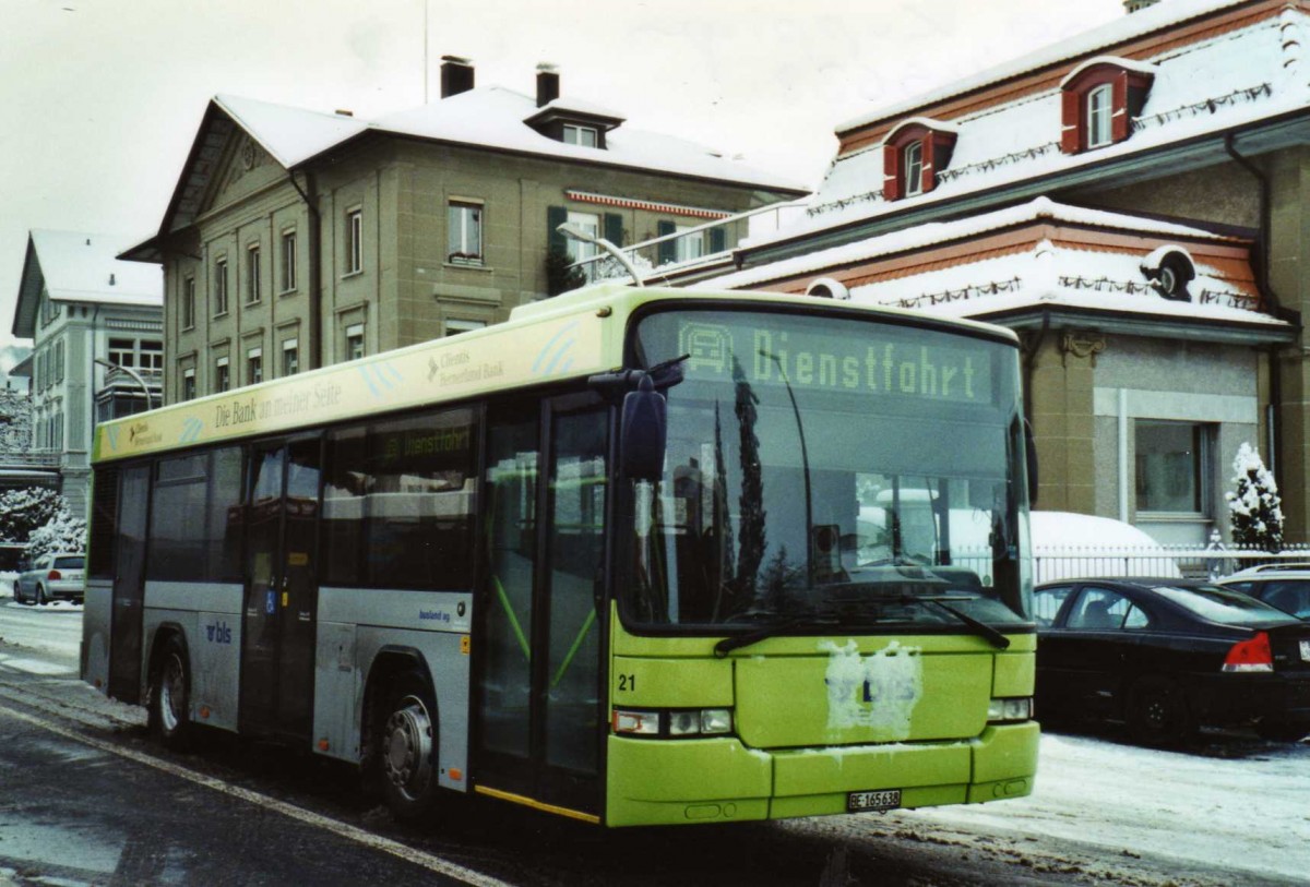 (123'126) - Busland, Burgdorf - Nr. 21/BE 165'638 - Scania/Hess am 21. Dezember 2009 beim Bahnhof Burgdorf