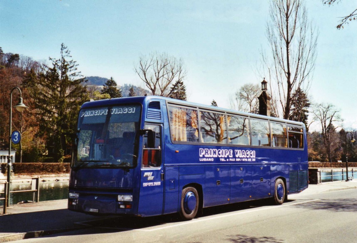 (125'134) - Principe Viaggi, Lugano - TI 310'689 - Renault am 19. Mrz 2010 bei der Schifflndte Thun