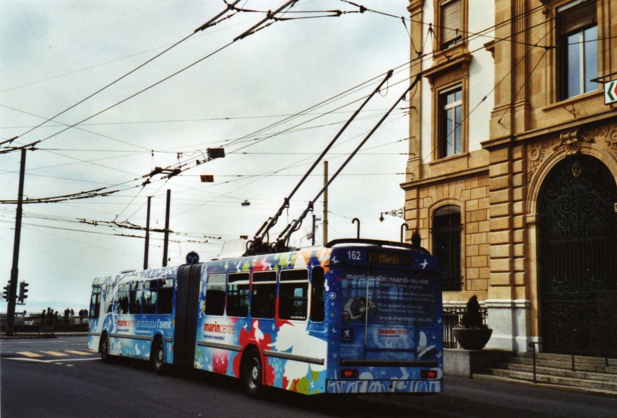 (125'231) - TN Neuchtel - Nr. 162 - FBW/Hess Gelenktrolleybus am 22. Mrz 2010 in Neuchtel, Place Pury