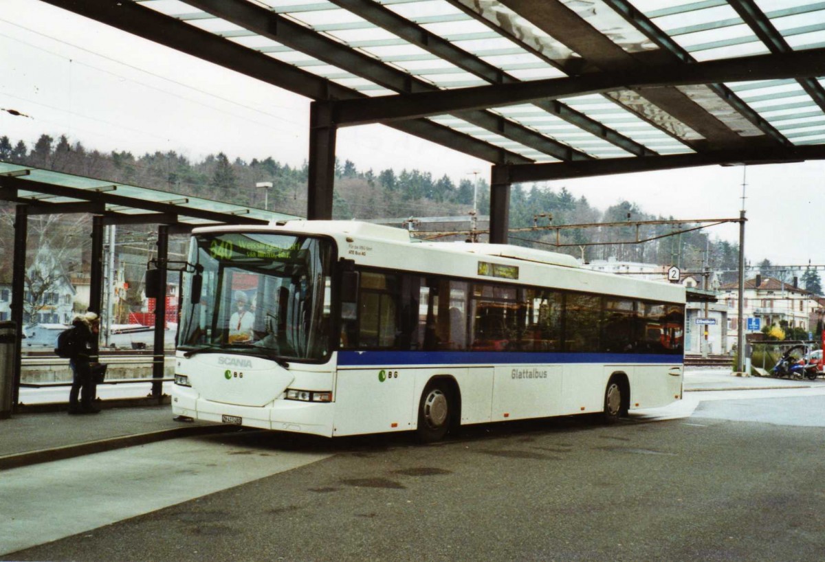(125'337) - ATE Bus, Effretikon - Nr. 48/ZH 413'480 - Scania/Hess am 14. April 2010 beim Bahnhof Effretikon