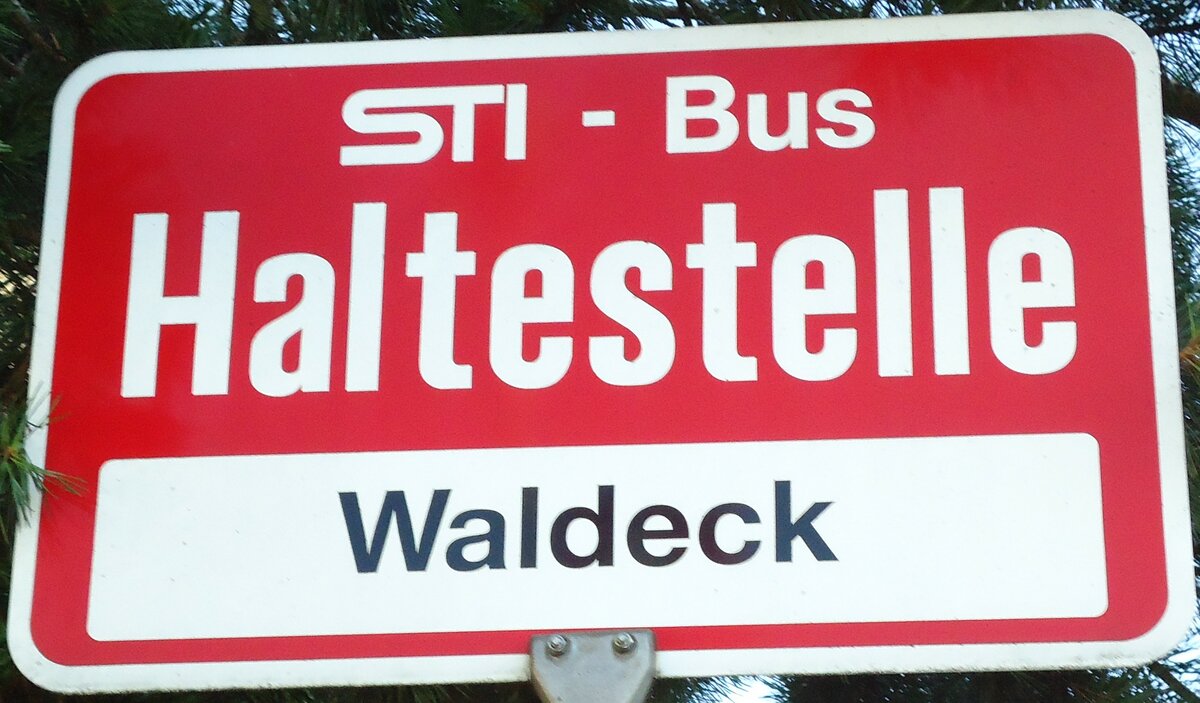 (128'135) - STI-Haltestellenschild - Thun, Waldeck - am 31. Juli 2010