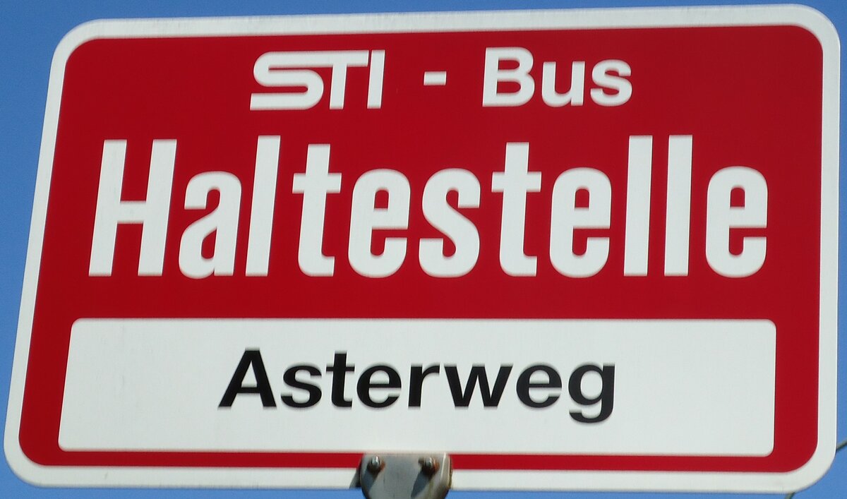 (128'180) - STI-Haltestellenschild - Thun, Asterweg - am 1. August 2010