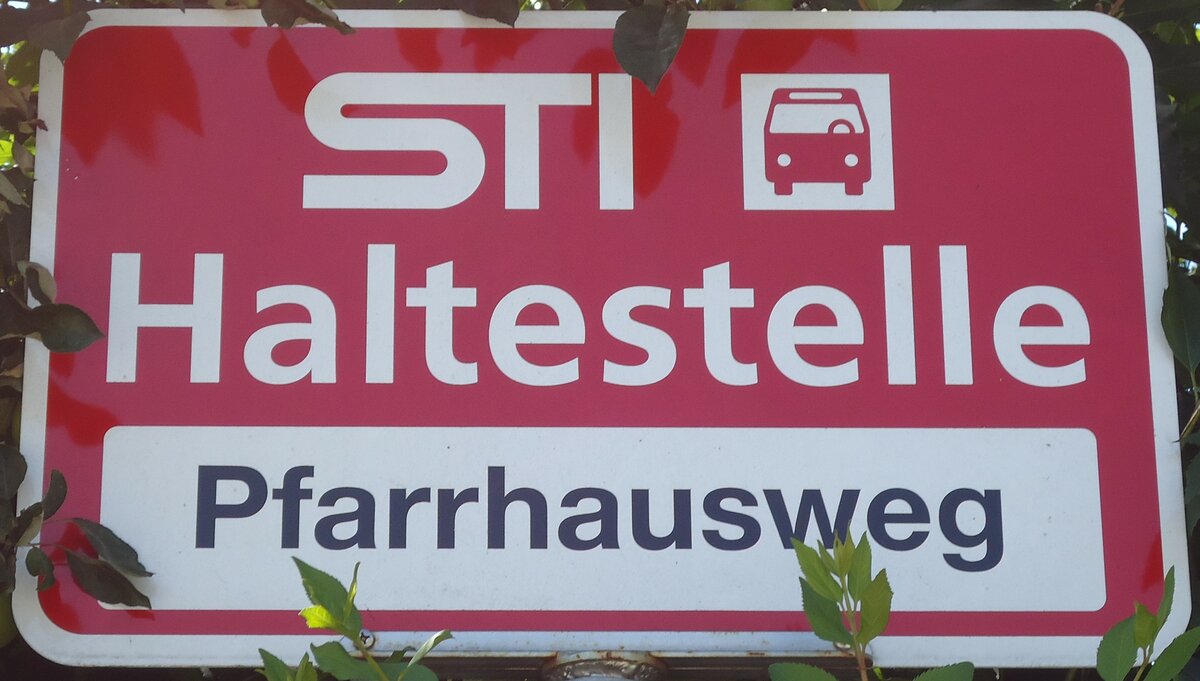 (128'187) - STI-Haltestellenschild - Thun, Pfarrhausweg - am 1. August 2010