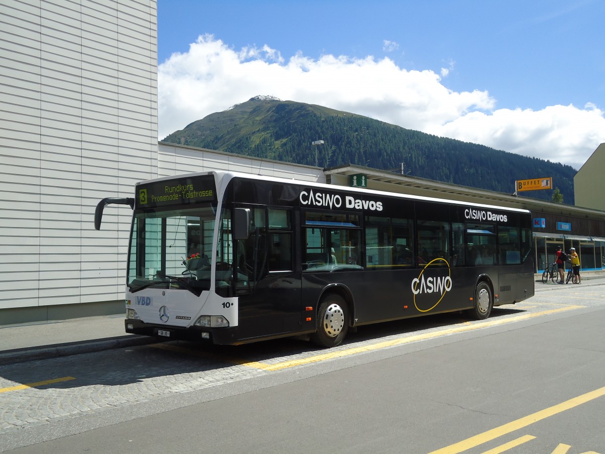 (128'281) - VBD Davos - Nr. 10/GR 35 - Mercedes am 7. August 2010 beim Bahnhof Davos Dorf