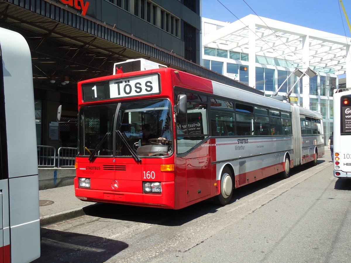 (129'040) - SW Winterthur - Nr. 160 - Mercedes Gelenktrolleybus am 22. August 2010 beim Hauptbahnhof Winterthur