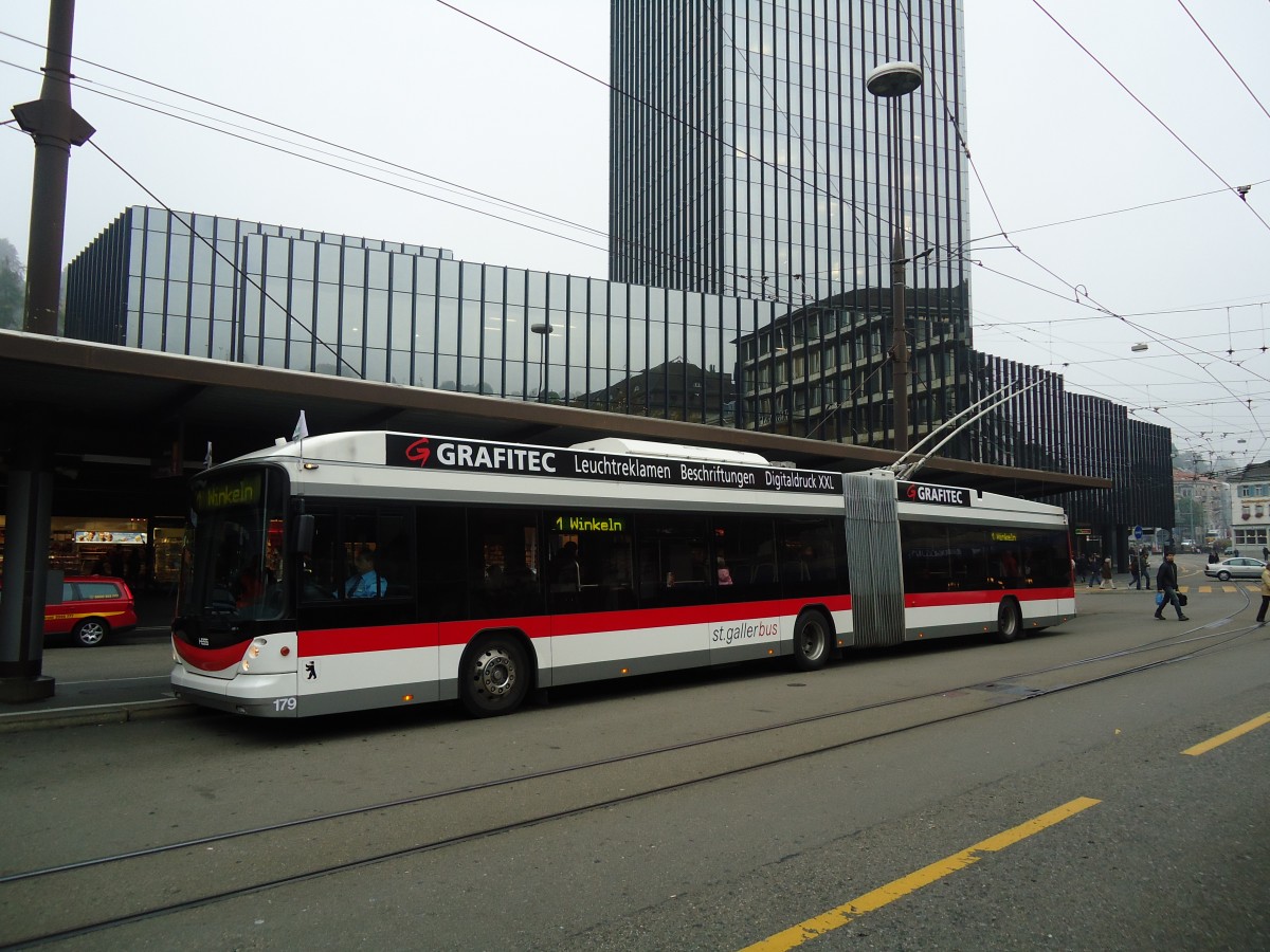 (130'438) - St. Gallerbus, St. Gallen - Nr. 179 - Hess/Hess Gelenktrolleybus am 13. Oktober 2010 beim Bahnhof St. Gallen