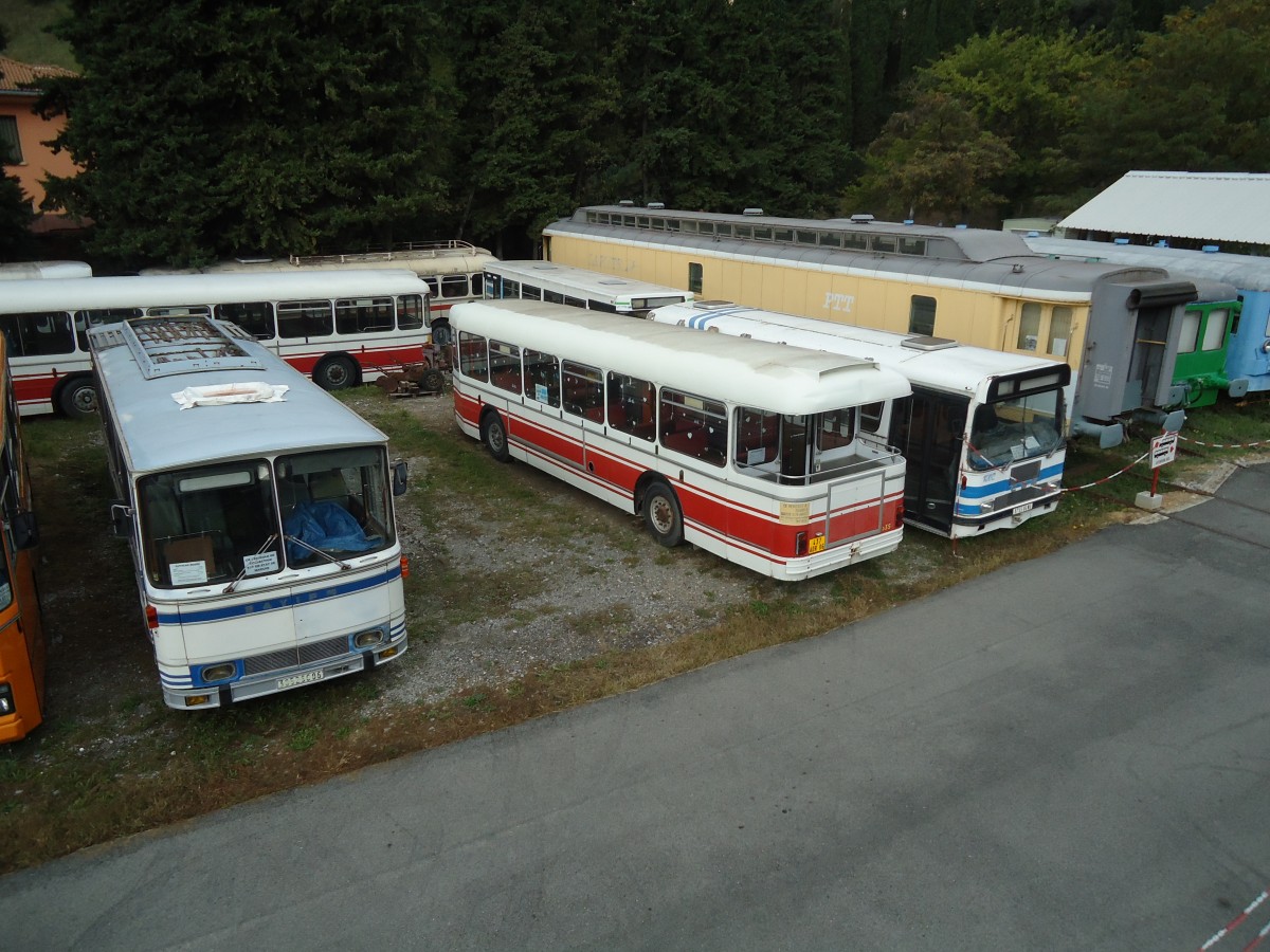 (130'725) - Muse Bus, Breil-sur-Roya - 3052 SC 06 + Nr. 335/437 ADR 06 - Saviem am 16. Oktober 2010 in Breil-sur-Roya, Museum