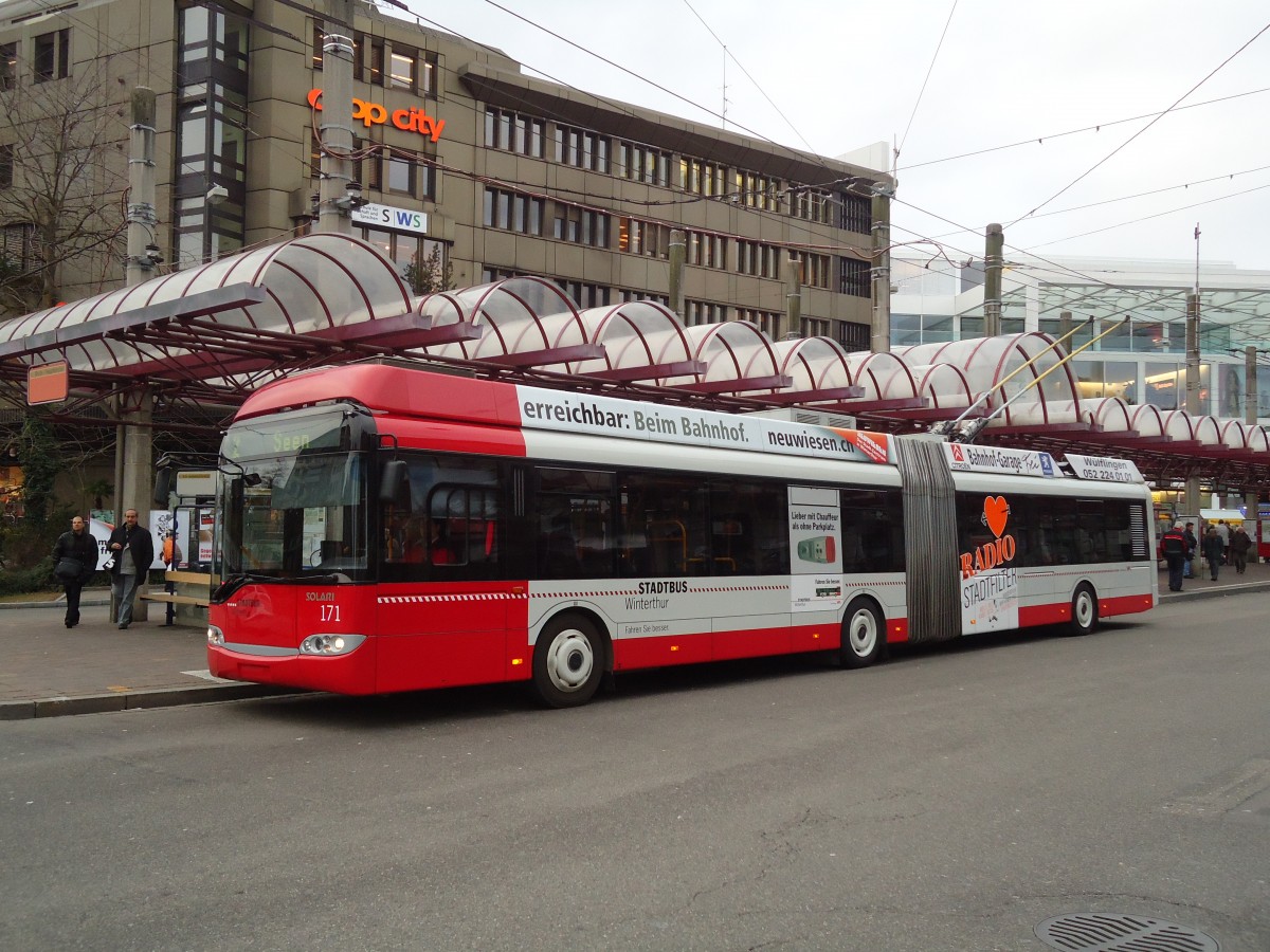 (131'041) - SW Winterthur - Nr. 171 - Solaris Gelenktrolleybus am 17. November 2010 beim Hauptbahnhof Winterthur