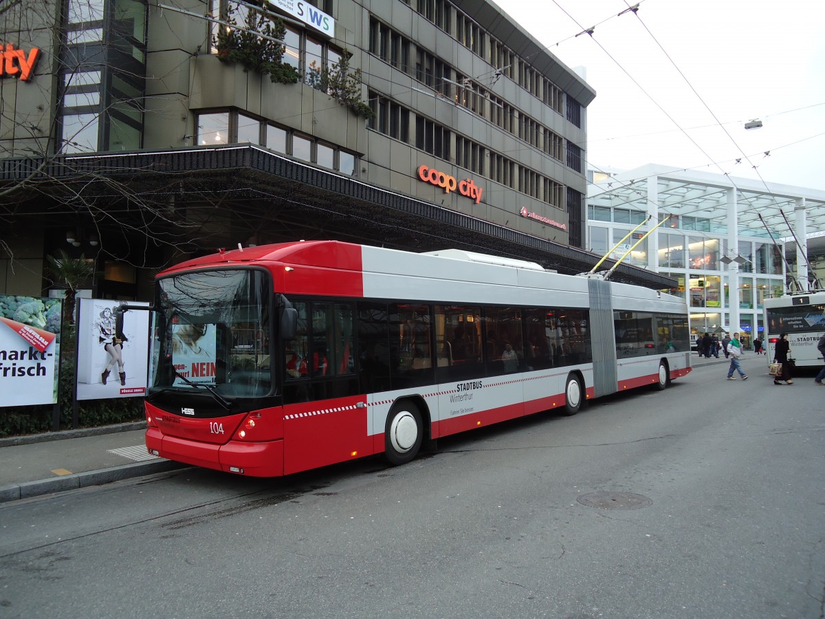 (131'050) - SW Winterthur - Nr. 104 - Hess/Hess Gelenktrolleybus am 17. November 2010 beim Hauptbahnhof Winterthur