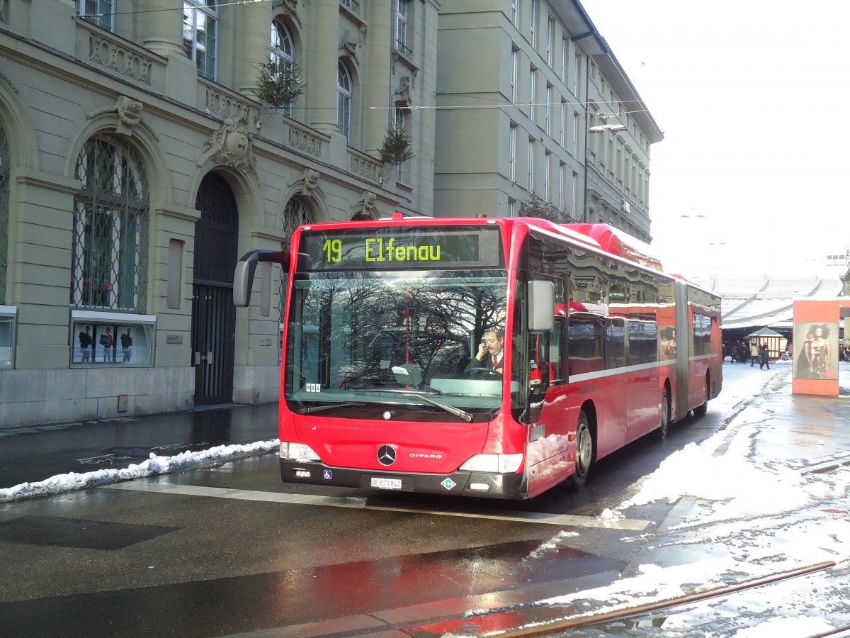 (131'161) - Bernmobil, Bern - Nr. 842/BE 671'842 - Mercedes am 29. November 2010 beim Bahnhof Bern
