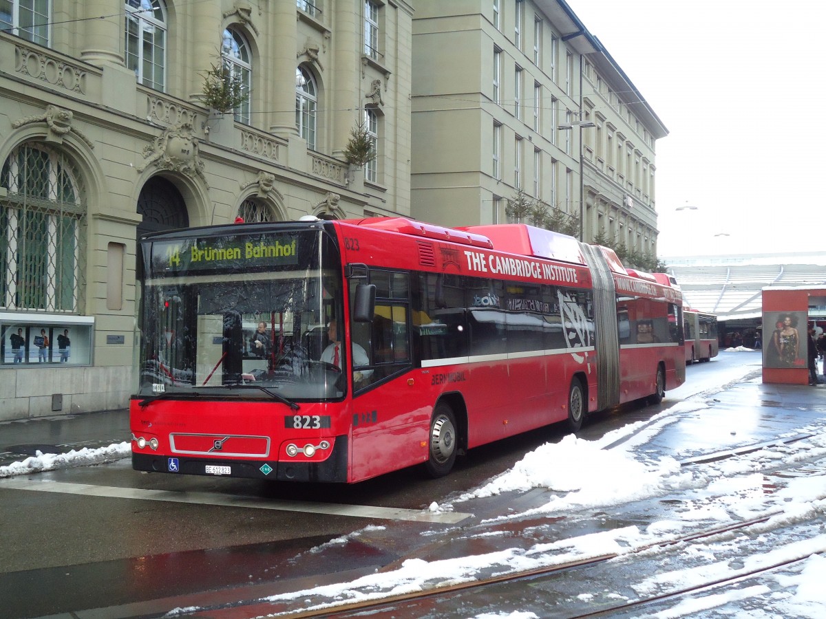 (131'167) - Bernmobil, Bern - Nr. 823/BE 612'823 - Volvo am 29. November 2010 beim Bahnhof Bern