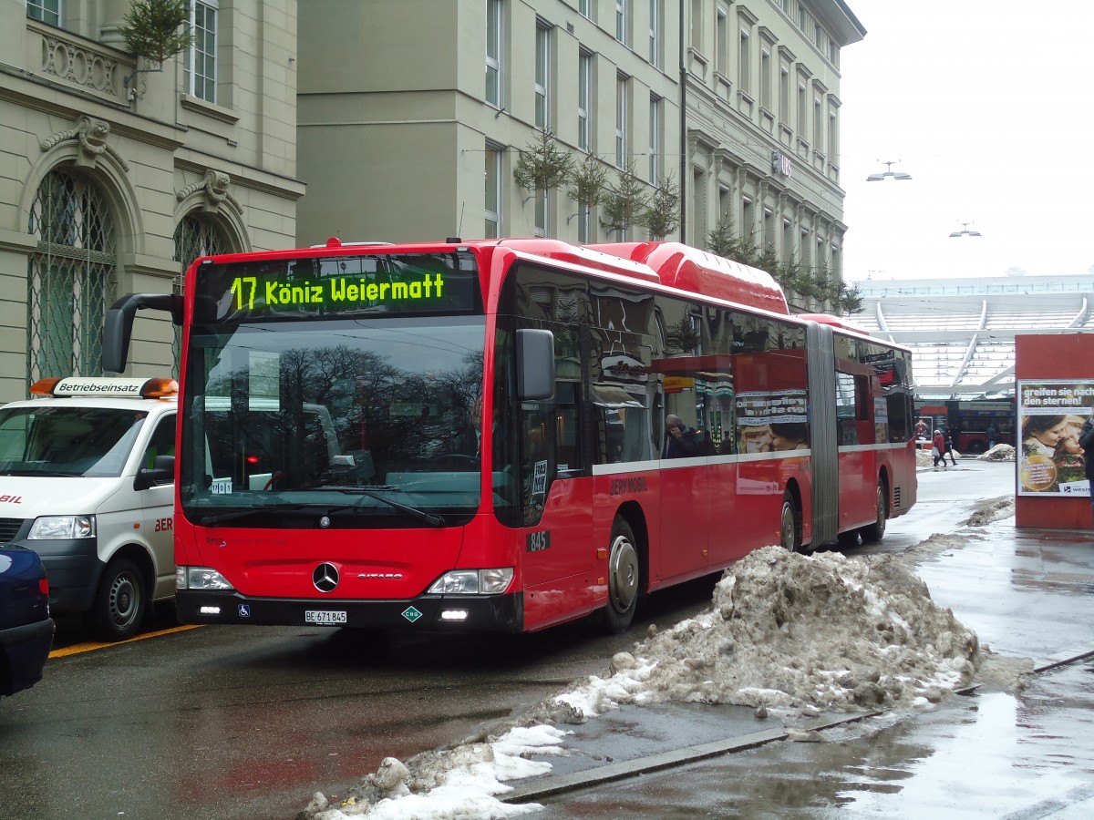 (131'349) - Bernmobil, Bern - Nr. 845/BE 671'845 - Mercedes am 7. Dezember 2010 beim Bahnhof Bern