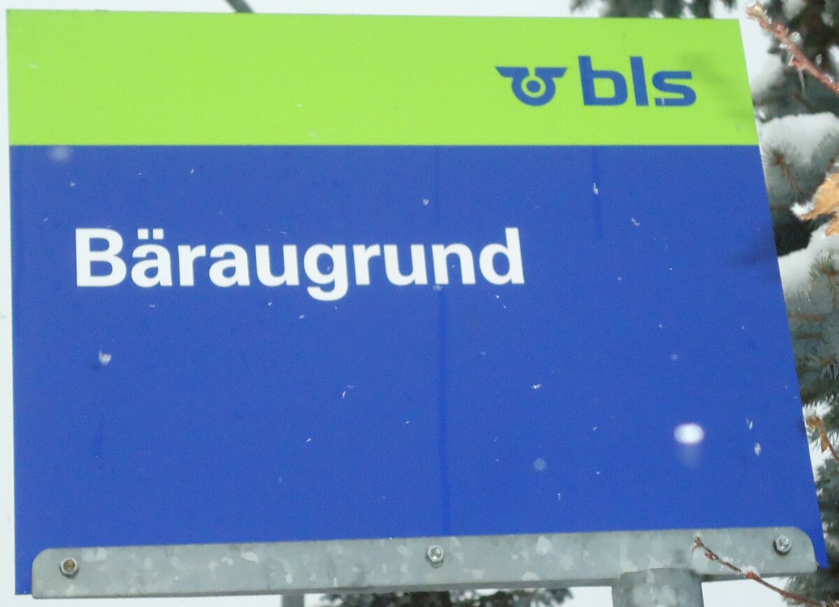 (131'739) - bls-Haltestellenschild - Langnau, Braugrund - am 28. Dezember 2010