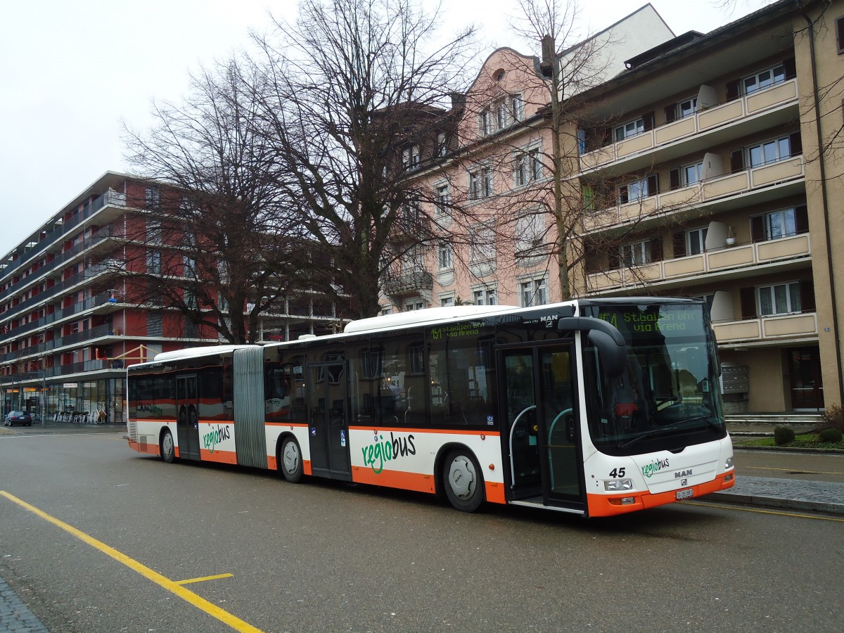 (132'323) - Regiobus, Gossau - Nr. 45/SG 283'883 - MAN am 12. Januar 2011 beim Bahnhof Gossau