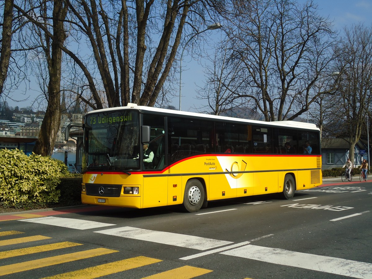 (133'017) - Bucheli, Kriens - Nr. 26/LU 15'559 - Mercedes am 11. Mrz 2011 beim Bahnhof Luzern