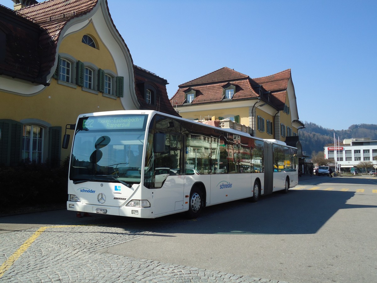 (133'160) - Schneider, Ermenswil - Nr. 7/SG 289'751 - Mercedes am 23. Mrz 2011 beim Bahnhof Wattwil