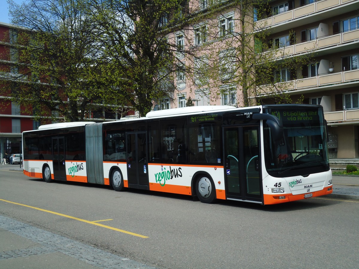 (133'219) - Regiobus, Gossau - Nr. 45/SG 283'883 - MAN am 13. April 2011 beim Bahnhof Gossau
