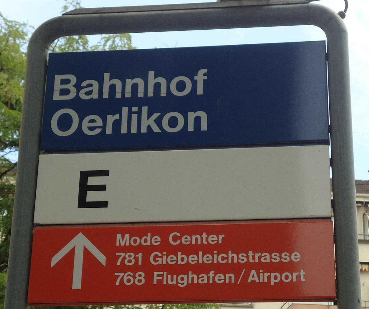 (134'869) - ZVV-Haltestellenschild - Zrich-Oerlikon, Bahnhof - am 10. Juli 2011