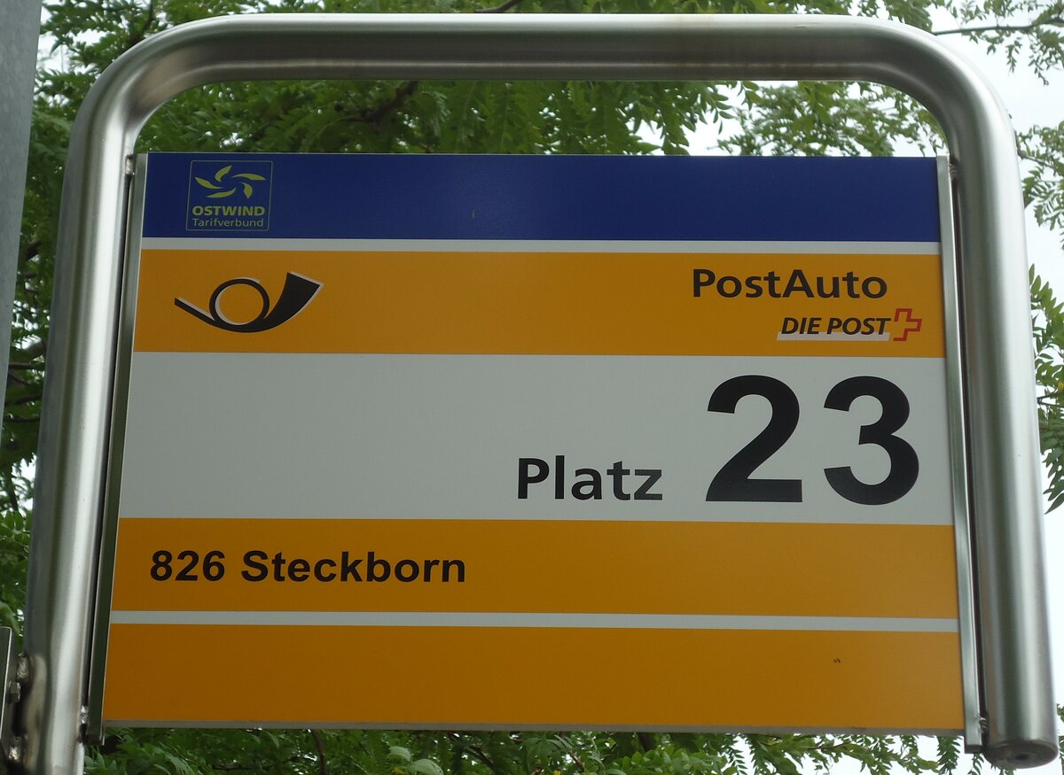 (134'931) - PostAuto-Haltestellenschild - Frauenfeld, Bahnhof - am 10. Juli 2011