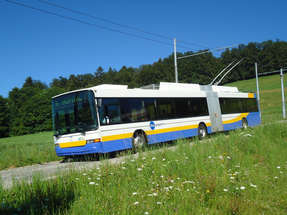 (134'965) - TC La Chaux-de-Fonds - Nr. 124 - NAW/Hess Gelenktrolleybus am 11. Juli 2011 in La Chaux-de-Fonds, Eplatures