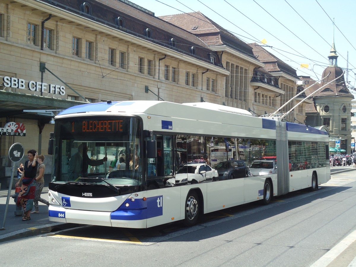 (135'108) - TL Lausanne - Nr. 844 - Hess/Hess Gelenktrolleybus am 12. Juli 2011 beim Bahnhof Lausanne