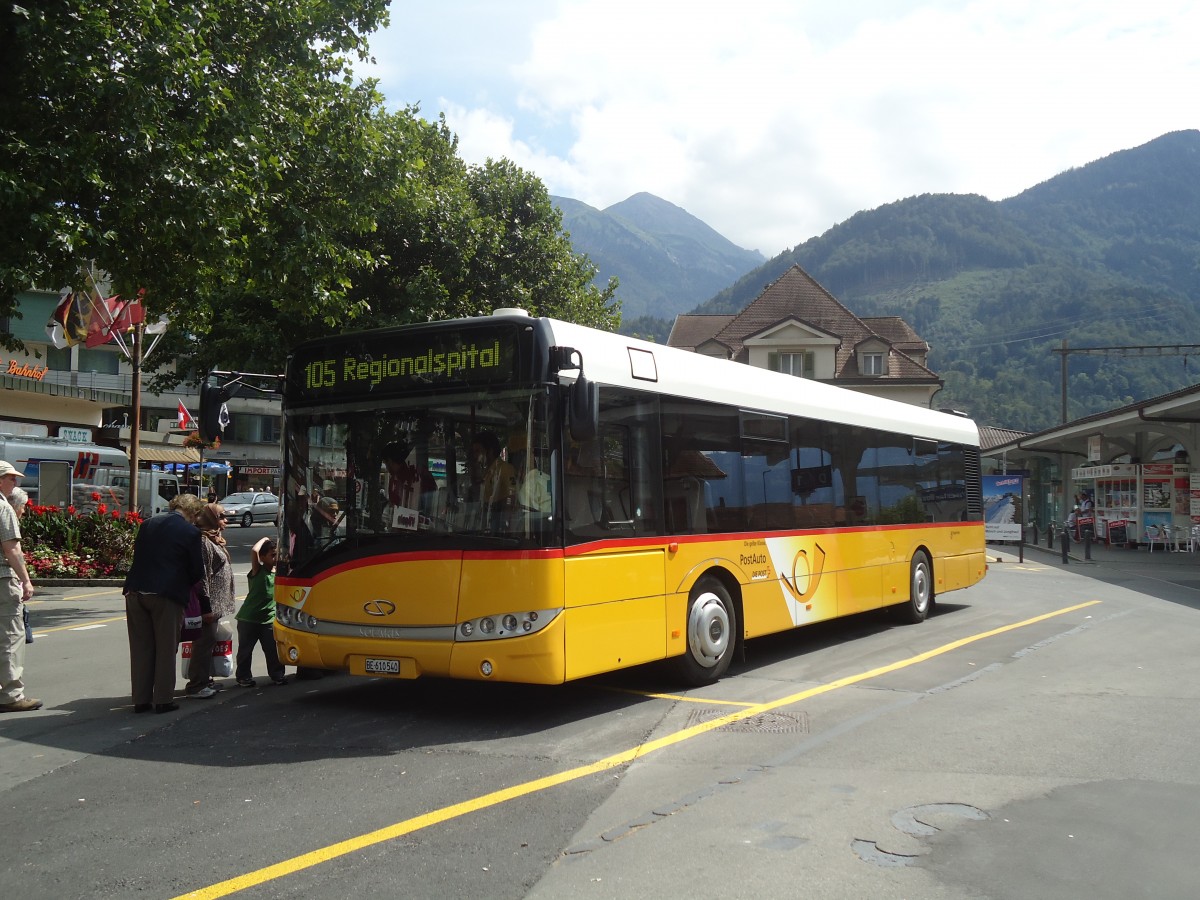 (135'165) - PostAuto Bern - BE 610'540 - Solaris am 15. Juli 2011 beim Bahnhof Interlaken West