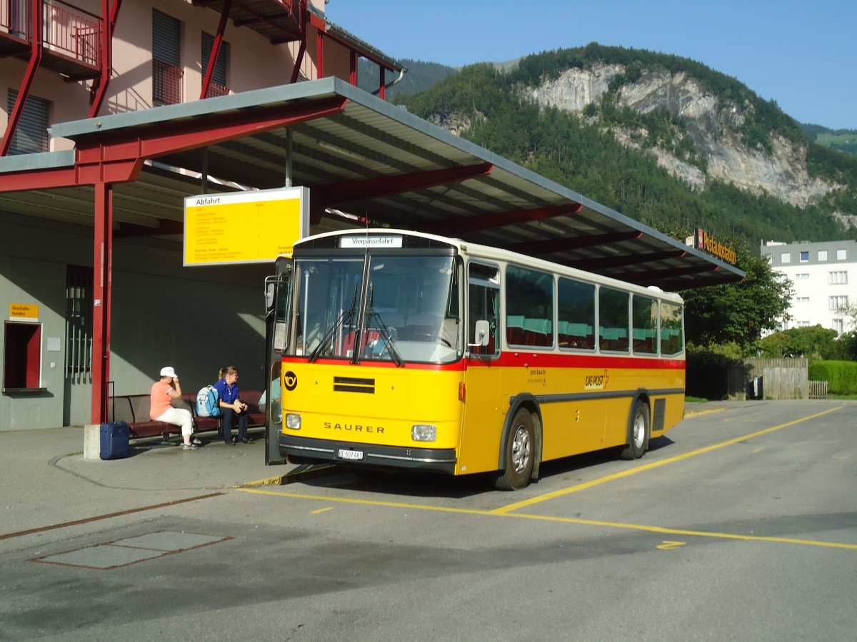 (135'750) - AVG Meiringen - Nr. 74/BE 607'481 - Saurer/R&J (ex P 24'357) am 21. August 2011 in Meiringen, Postautostation
