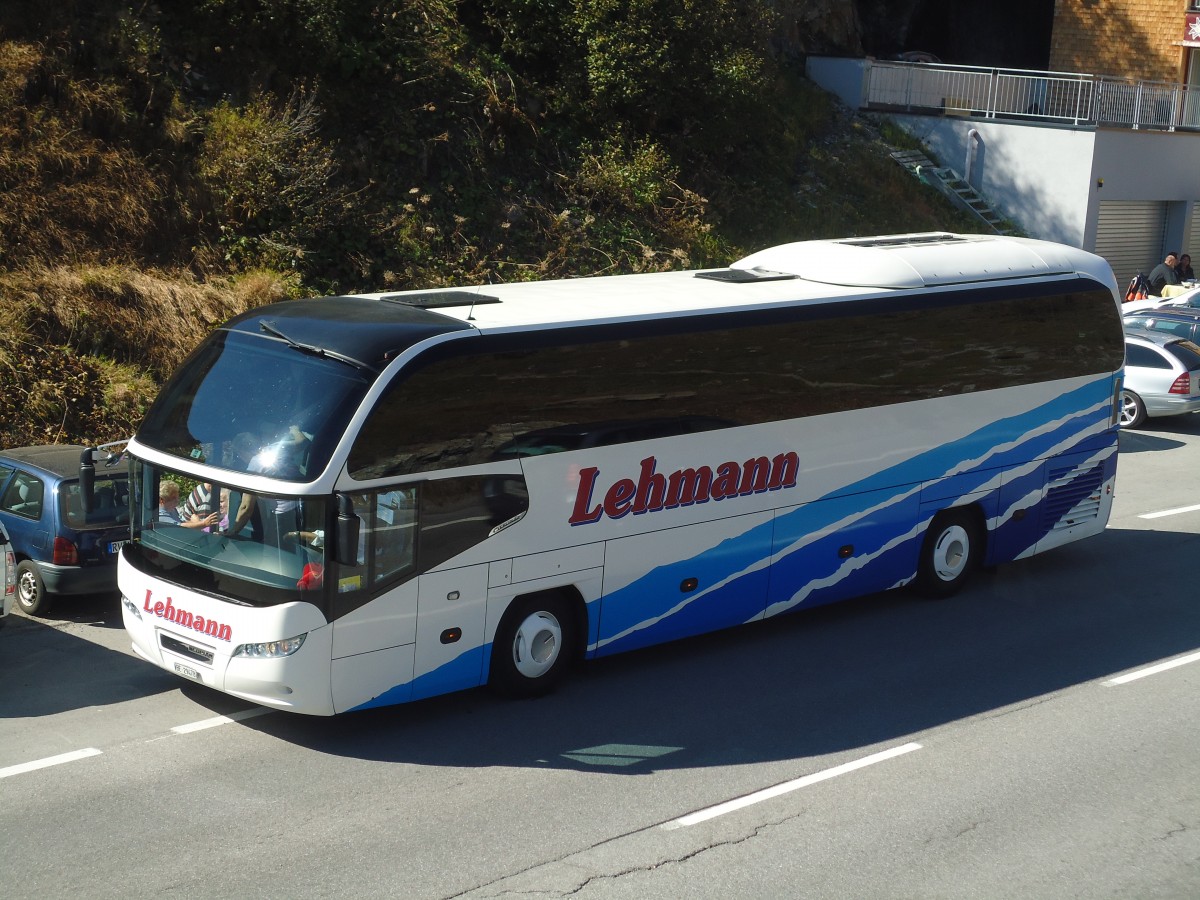 (136'266) - Aus der Schweiz: Lehmann, Studen - BE 29'478 - Neoplan am 2. Oktober 2011 auf dem Arlbergpass