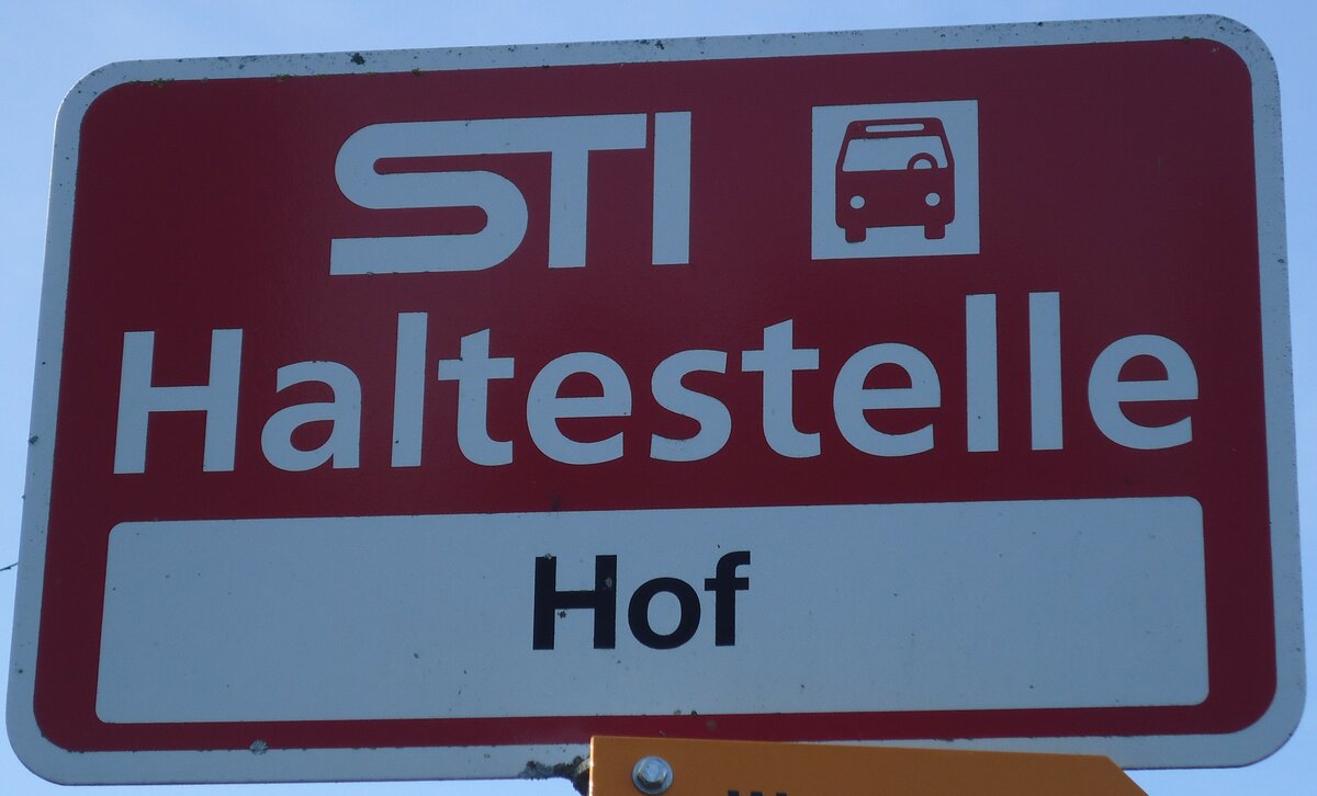 (136'776) - STI-Haltestellenschild - Wachseldorn, Hof - am 21. November 2011