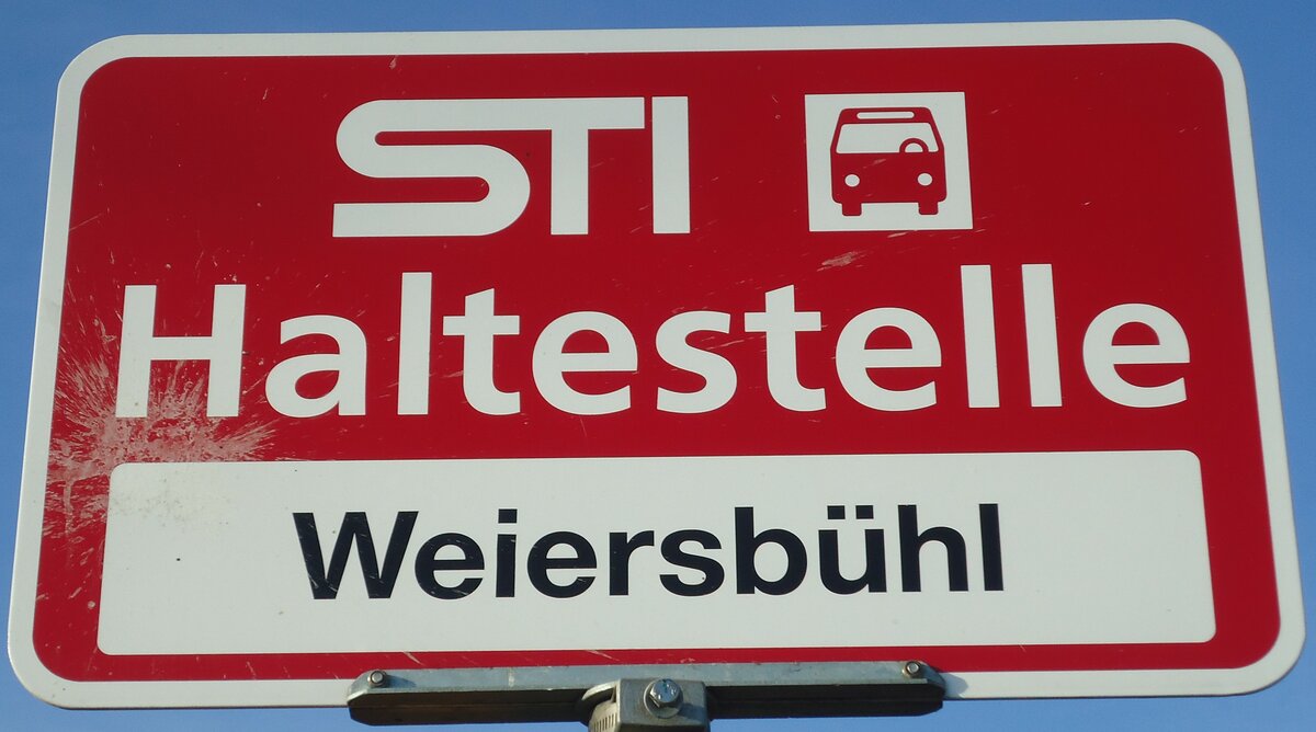 (136'824) - STI-Haltestellenschild - Uebeschi, Weiersbhl - am 22. November 2011