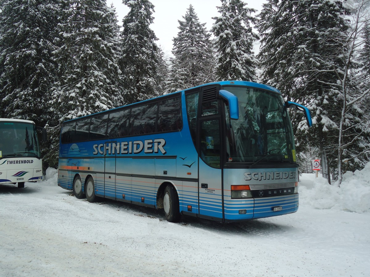 (137'477) - Schneider, Langendorf - SO 21'950 - Setra am 7. Januar 2012 in Adelboden, Unter dem Birg