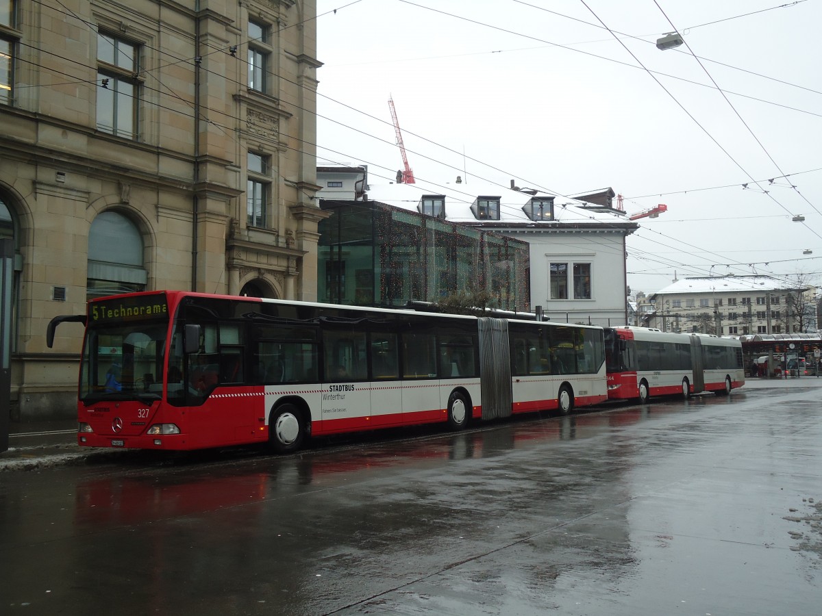 (137'705) - SW Winterthur - Nr. 327/ZH 489'327 - Mercedes am 15. Februar 2012 beim Hauptbahnhof Winterthur