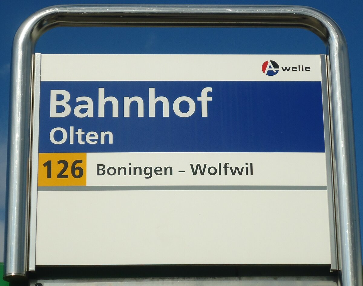 (138'116) - A-welle/PostAuto-Haltestellenschild - Olten, Bahnhof - am 6. Mrz 2012