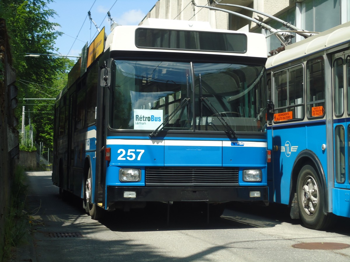 (138'753) - VBL Luzern (Rtrobus) - Nr. 257 - NAW/R&J-Hess Trolleybus am 13. Mai 2012 in Lausanne, Dpt Borde