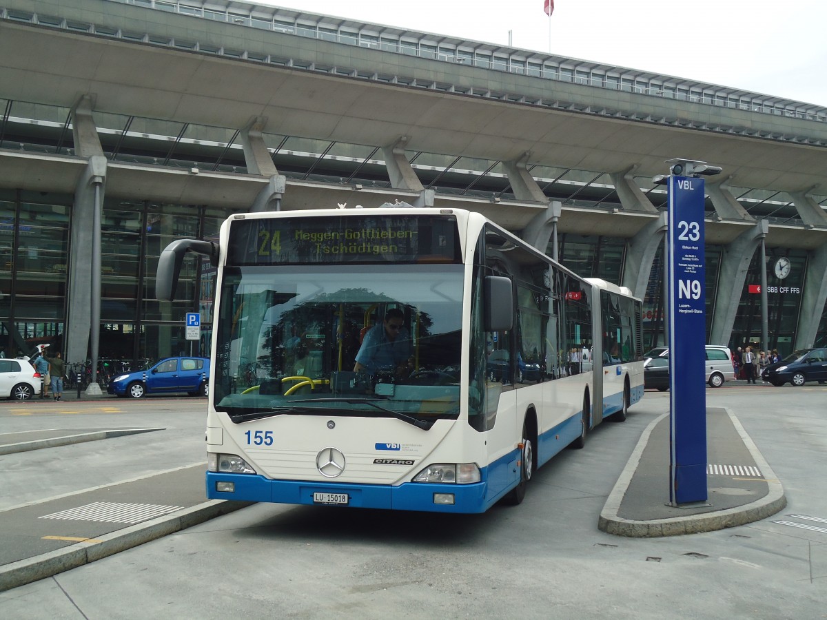 (139'106) - VBL Luzern - Nr. 155/LU 15'018 - Mercedes am 27. Mai 2012 beim Bahnhof Luzern