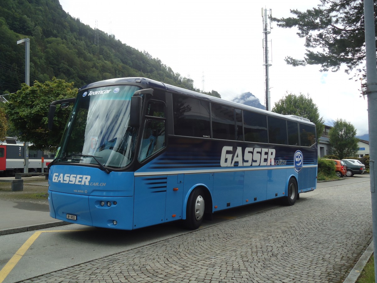 (139'422) - Gasser, Altdorf - UR 9052 - Bova am 11. Juni 2012 beim Bahnhof Flelen