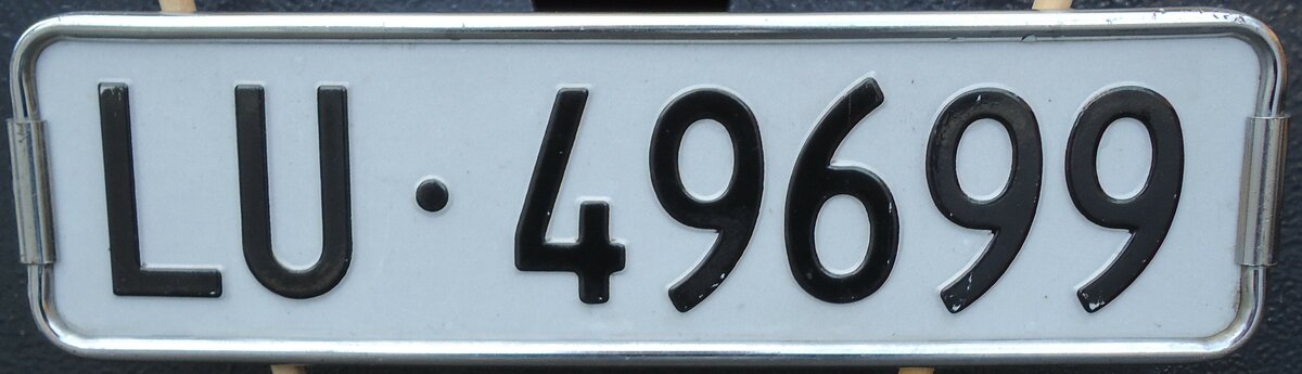 (142'009) - Nummernschild - LU 49'699 - am 21. Oktober 2012 in Flamatt, Bernstrasse