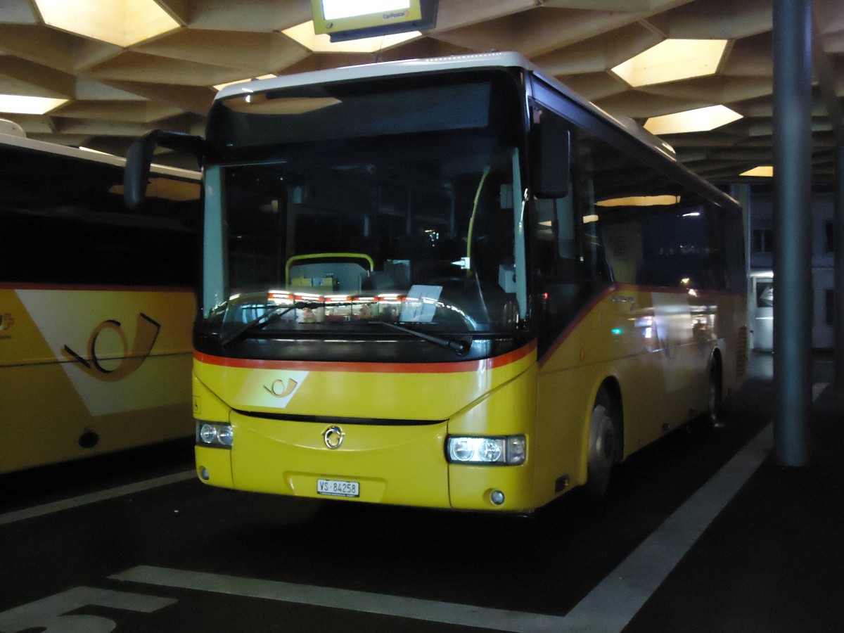 (142'634) - Buchard, Leytron - VS 84'258 - Irisbus am 26. Dezember 2012 beim Bahnhof Sion