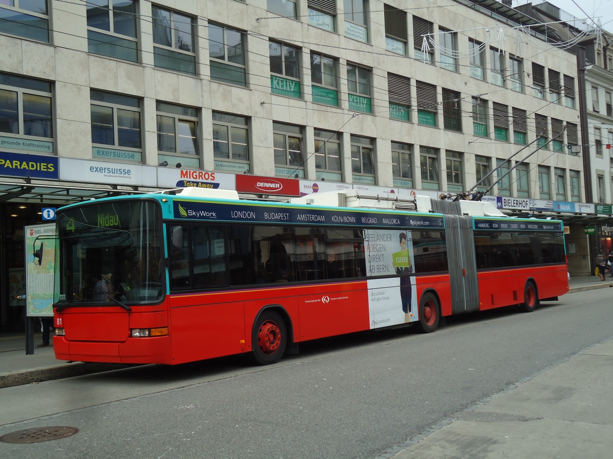 (142'846) - VB Biel - Nr. 81 - NAW/Hess Gelenktrolleybus am 29. Dezember 2012 in Biel, Guisanplatz