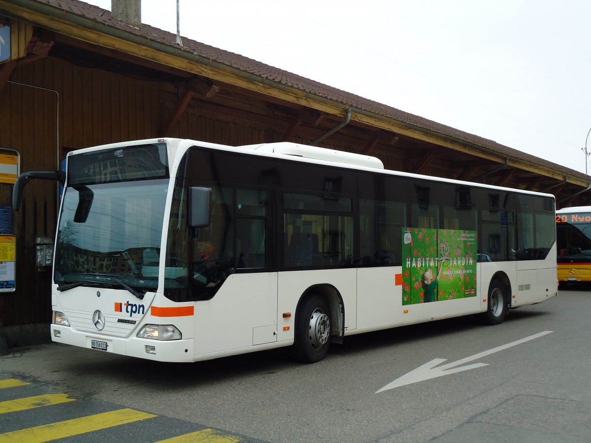 (143'408) - TPN Nyon - VD 558'013 - Mercedes am 22. Februar 2013 beim Bahnhof Nyon