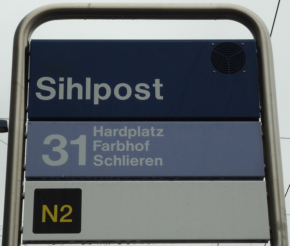(143'720) - ZVV-Haltestellenschild - Zrich, Sihlpost - am 21. April 2013
