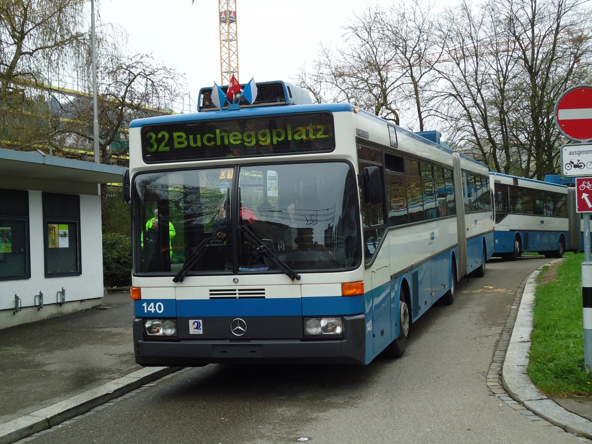 (143'788) - VBZ Zrich - Nr. 140 - Mercedes Gelenktrolleybus am 21. April 2013 in Zrich, Hungerbergstrasse