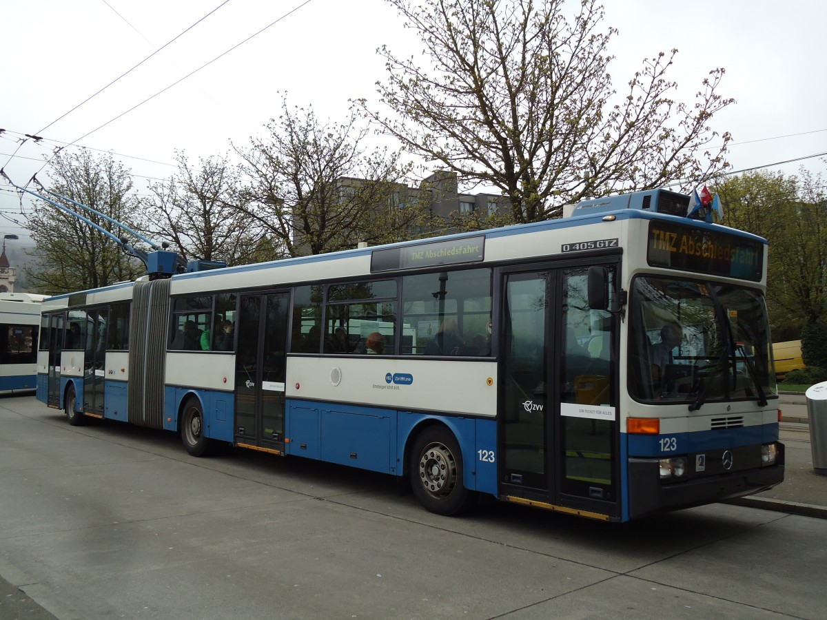 (143'799) - VBZ Zrich - Nr. 123 - Mercedes Gelenktrolleybus am 21. April 2013 in Zrich, Strassenverkehrsamt