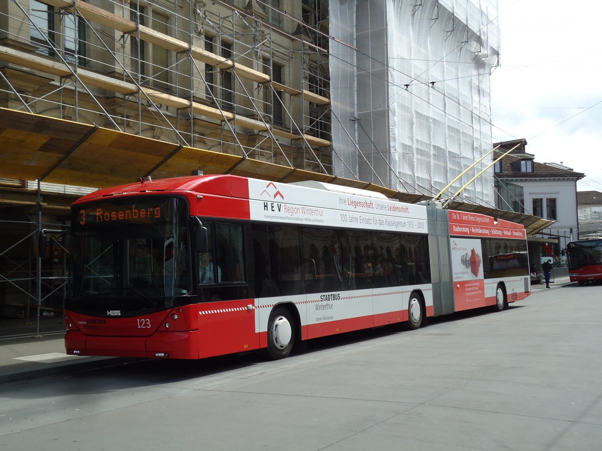 (144'471) - SW Winterthur - Nr. 123 - Hess/Hess Gelenktrolleybus am 20. Mai 2013 beim Hauptbahnhof Winterthur